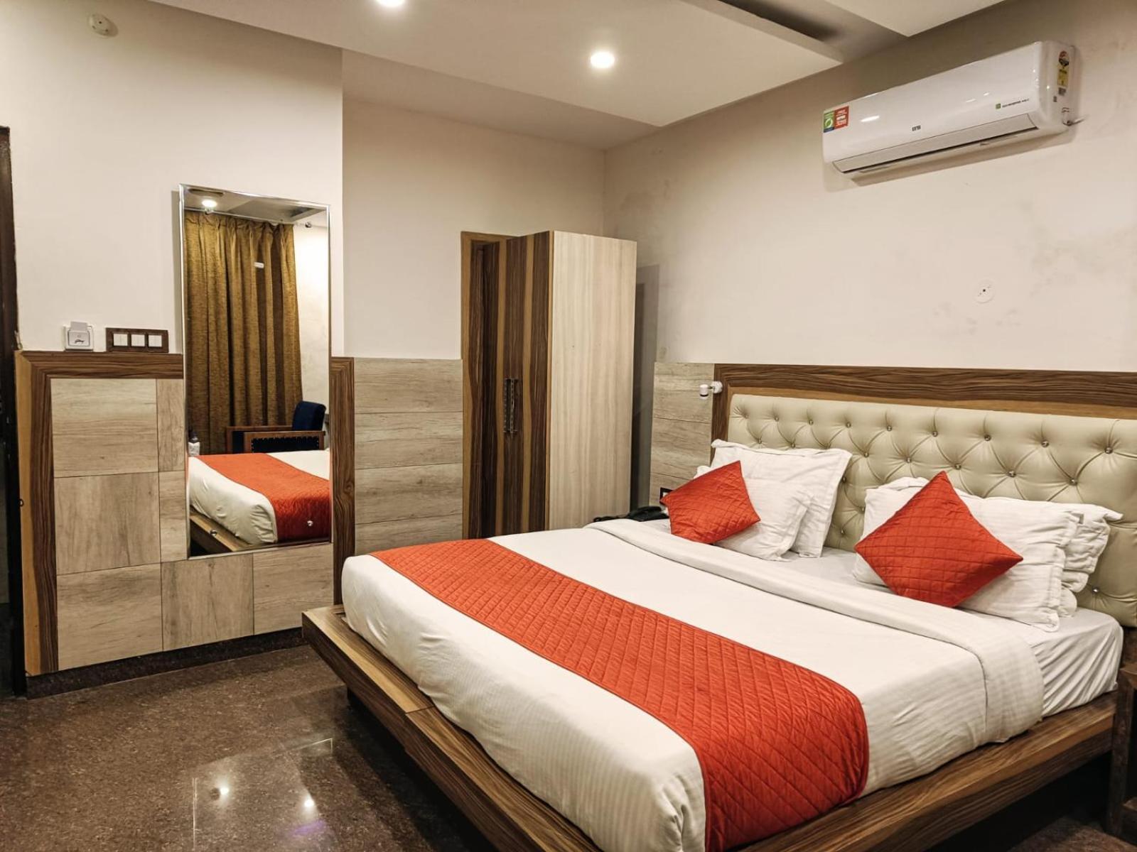 King Castle Mcleodganj-Centrally Heated And Air Cooled- Near Mall Road - Free Parking Dharamshala Exterior photo